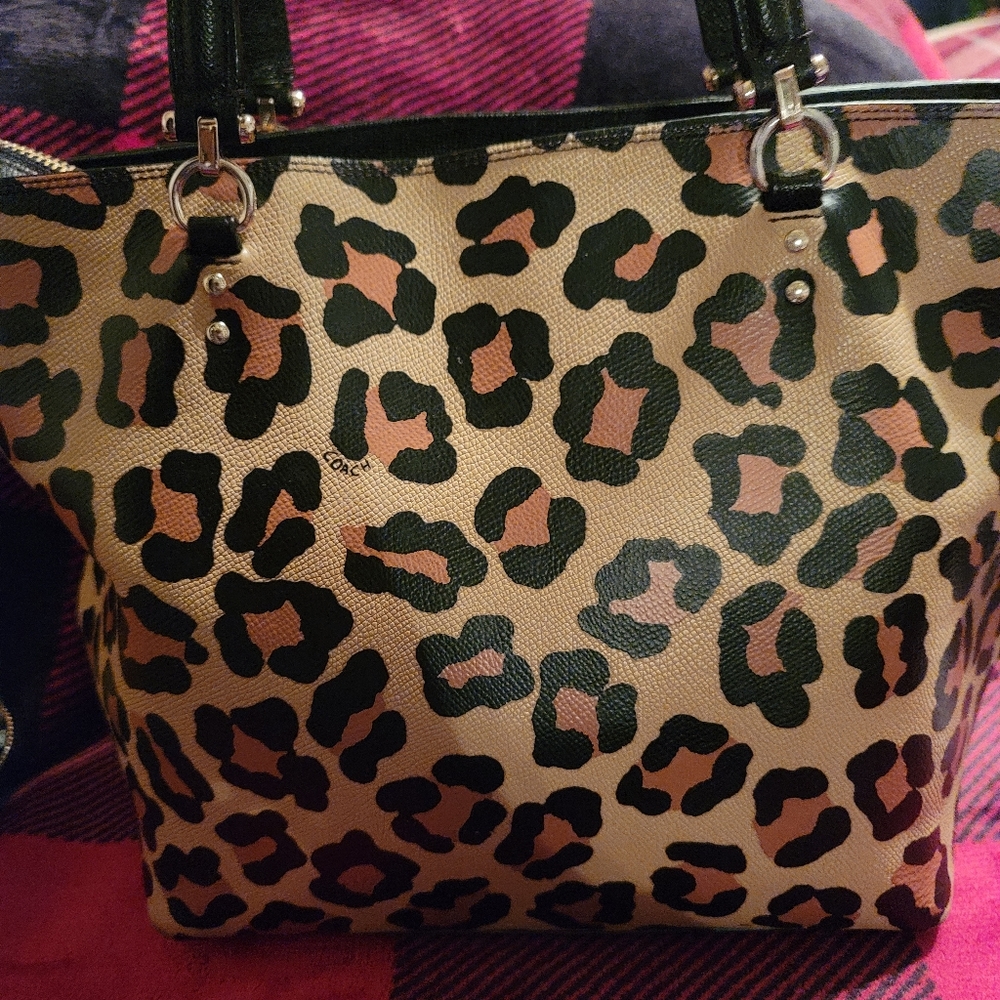 Purse - Picture 7 of 12